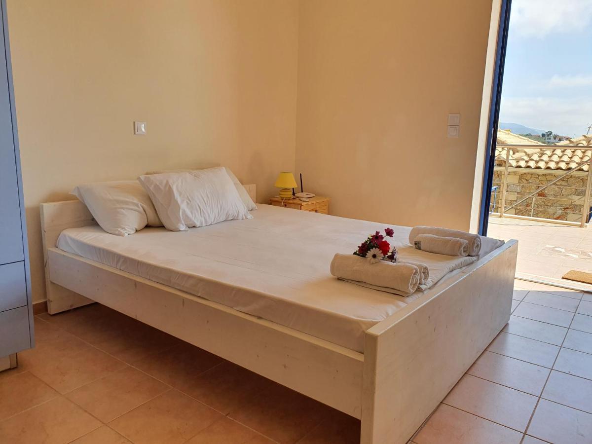 Stoupa Lefktro 3 Apartment Exterior photo